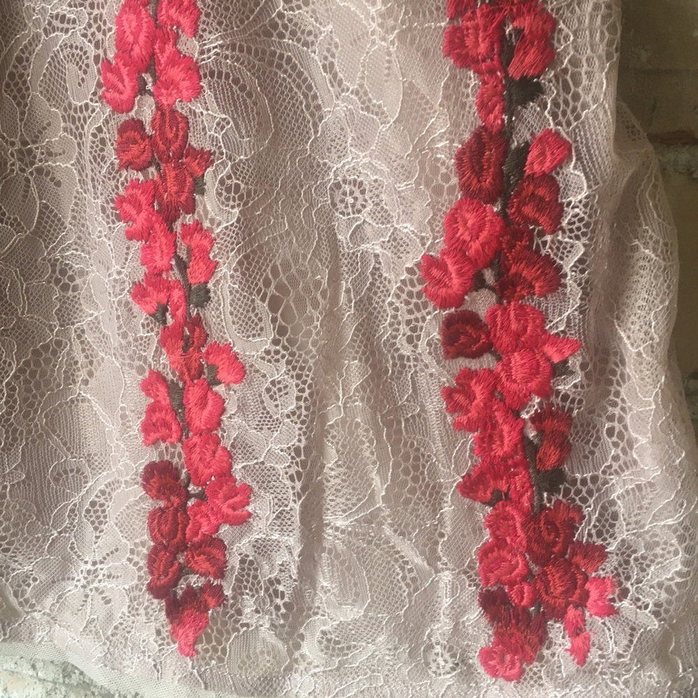 BCBG MaxAzria Floral Embroidered Midi Skirt - Picture 4 of 7